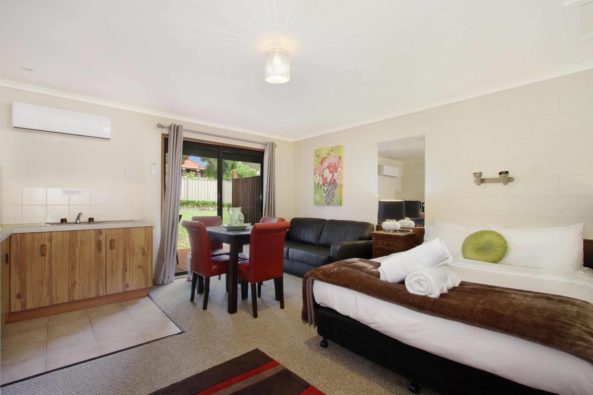 Beechworth On Bridge Motel Екстер'єр фото